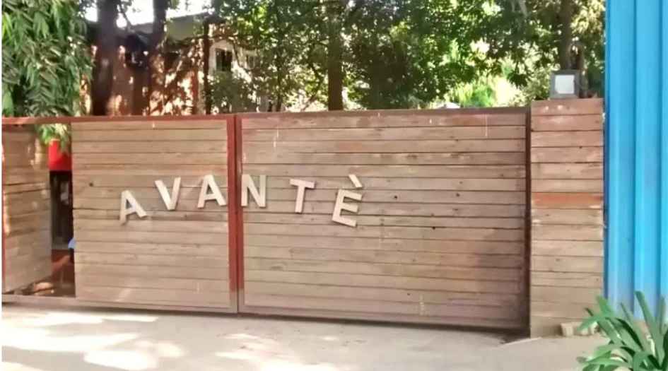 Sheth-Avante-Gallery-Main-Entrance